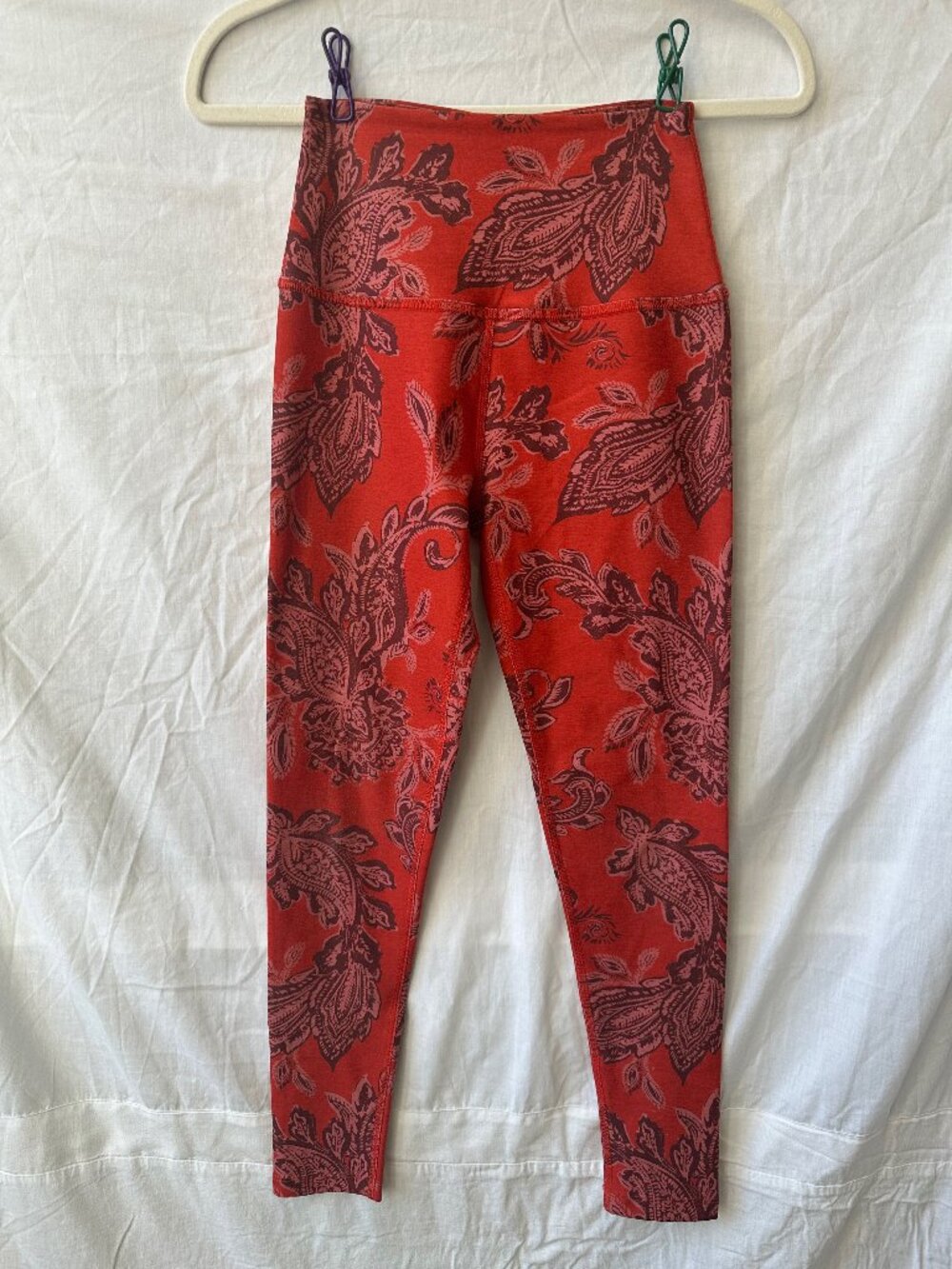 Beyond Yoga SoftMark High Waisted Midi Leggings Chai Paprika Paisley Size Small